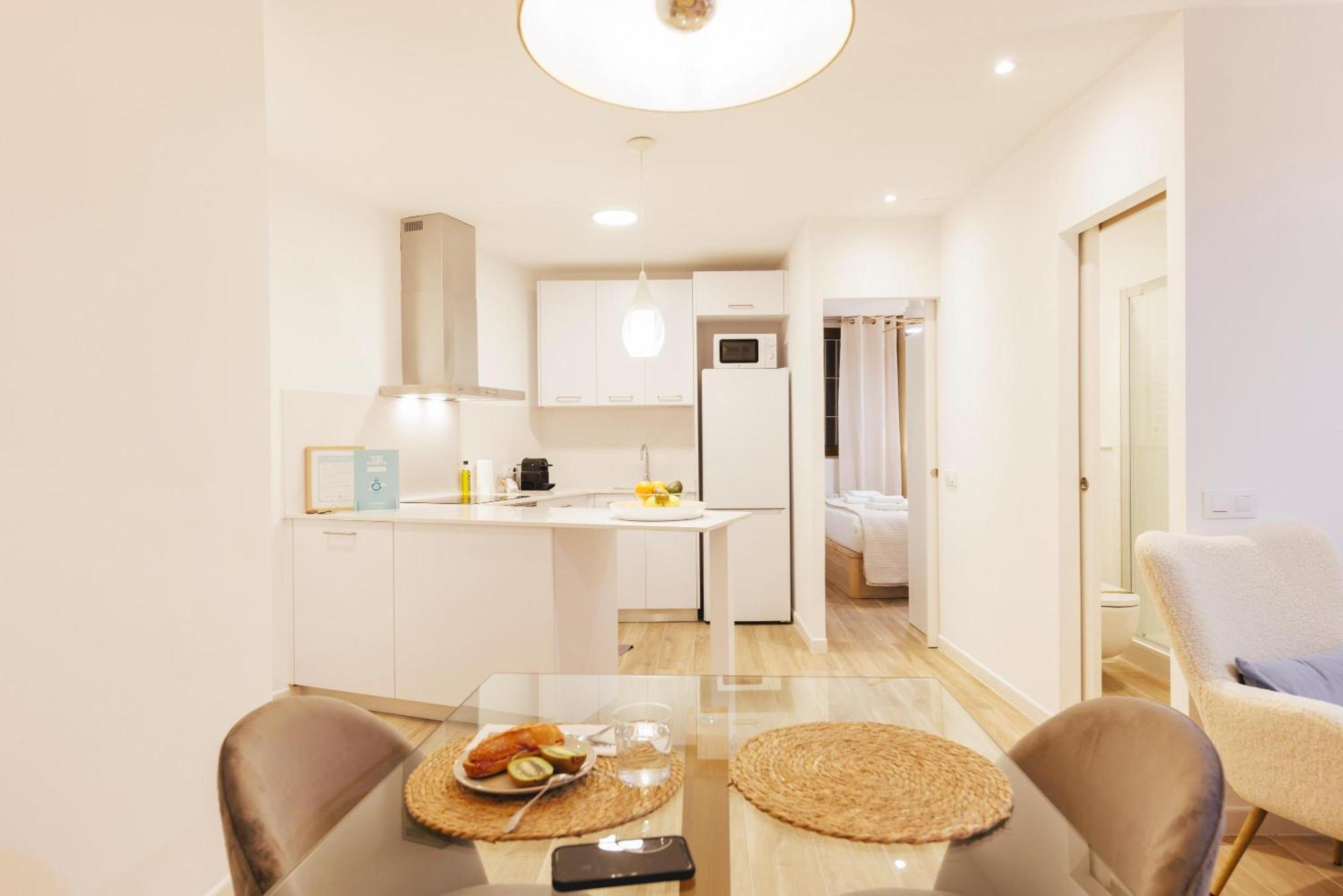 Bravissimo Auriga, Old Town Retreat *